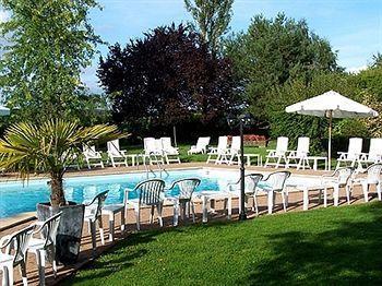 Le Relais Fleuri, Hotel Et Restaurant Logis - Avallon Sauvigny-le-Bois Zewnętrze zdjęcie